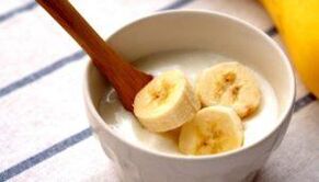 Bananenmaske für strahlende, faltenfreie Haut